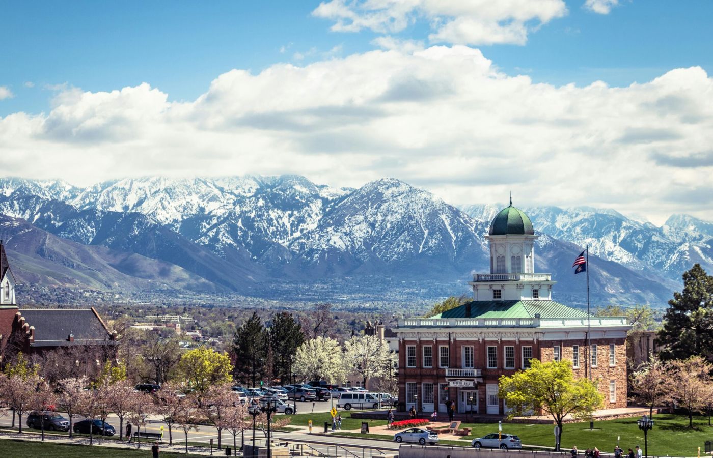 City Hall and mountain vista in Salt Lake City, Utah